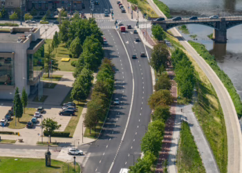Prasideda pėsčiųjų ir dviratininkų tilto per Nerį konstrukcijos darbai: bus ribojamas eismas ir laivyba