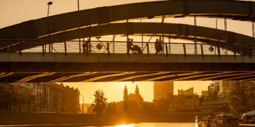 Festivalis ant upės kranto: šokių pamokos ir tylusis disco