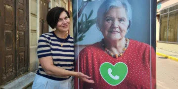 Atsakas į vienišumo epidemiją Lietuvoje: emocinės pagalbos linijai „Caritas klauso“ – vieneri